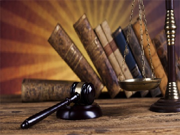 违反公司考勤制度被开除有赔偿吗